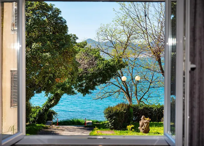 Appartement Kolovare Garden Oasis - First Row By Sea *