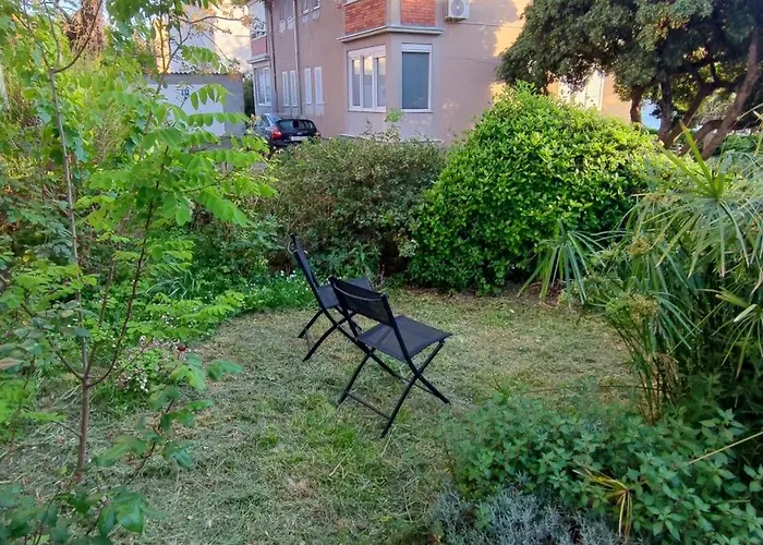 Kolovare Garden Oasis - First Row By Sea *