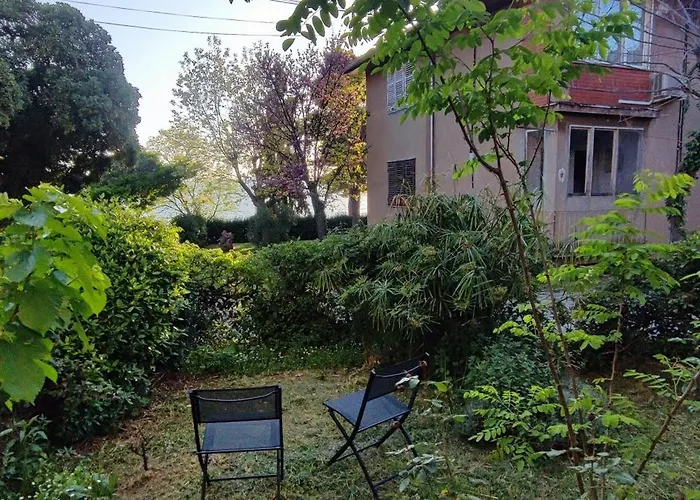Kolovare Garden Oasis - First Row By Sea Appartement Zadar