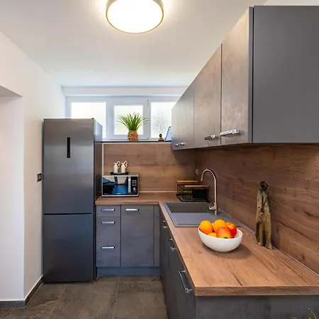 Apartment Kolovare Garden Oasis - First Row By Sea Zadar