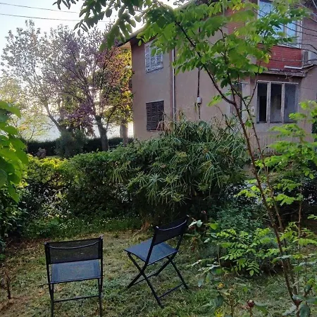 Apartment Kolovare Garden Oasis - First Row By Sea