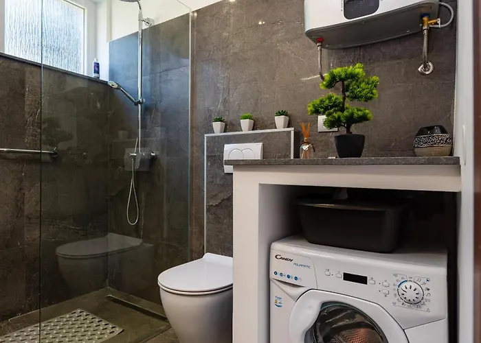 Apartment Kolovare Garden Oasis - First Row By Sea *